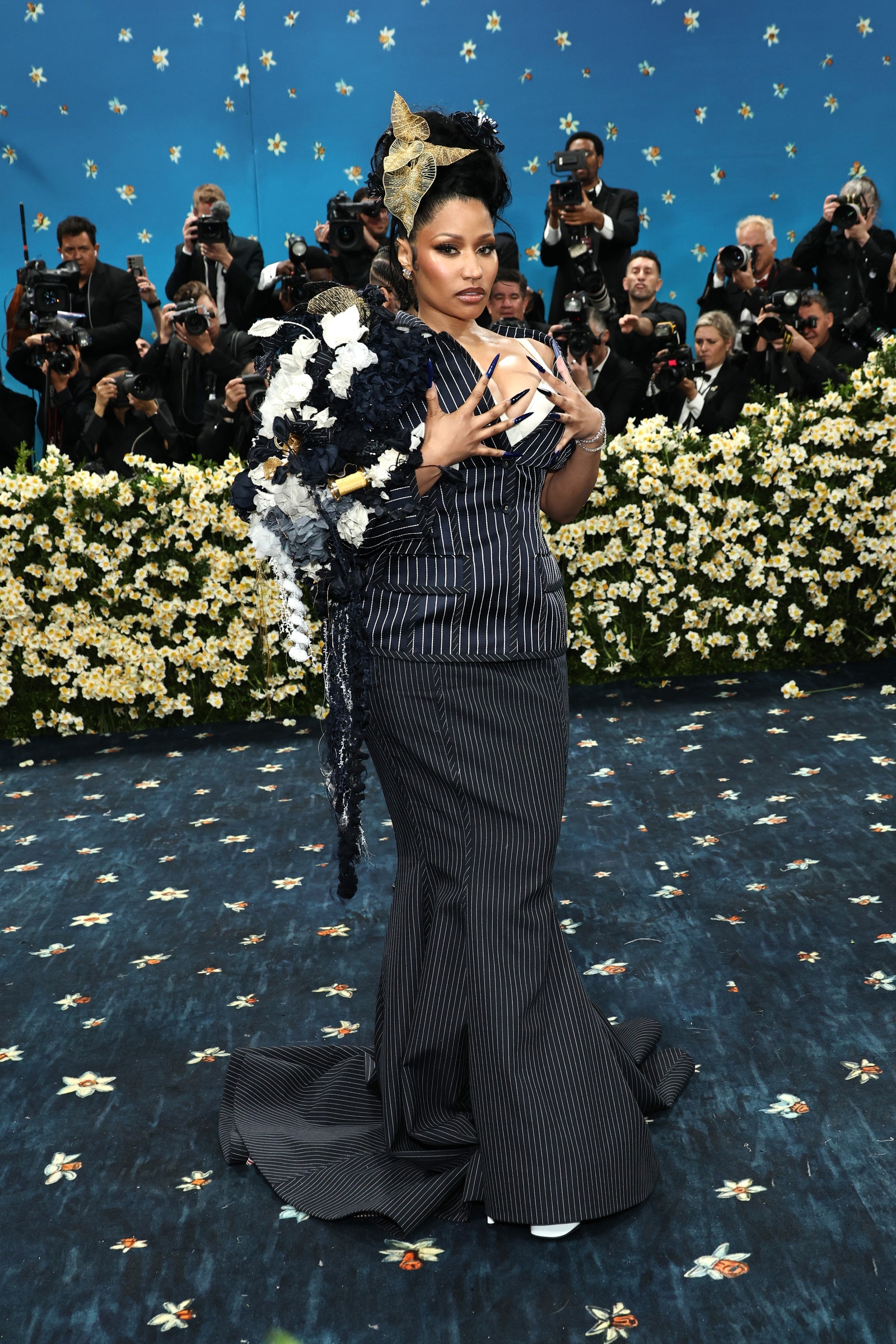 Images may contain Nicki Minaj Joel Santana Leonardo Castro Brian Kenny Adult Fashion Camera and Electronics