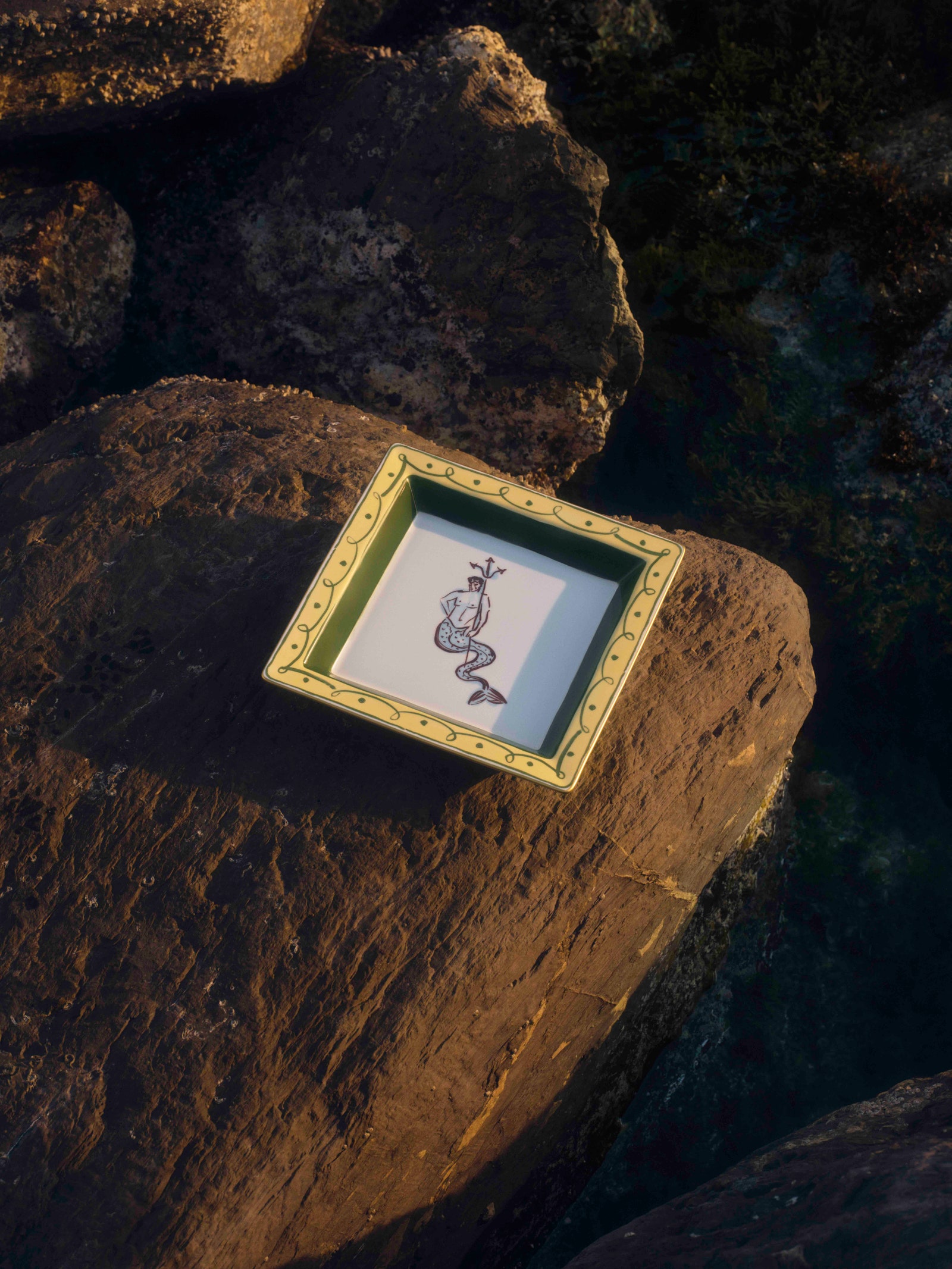 Images may contain photo frames