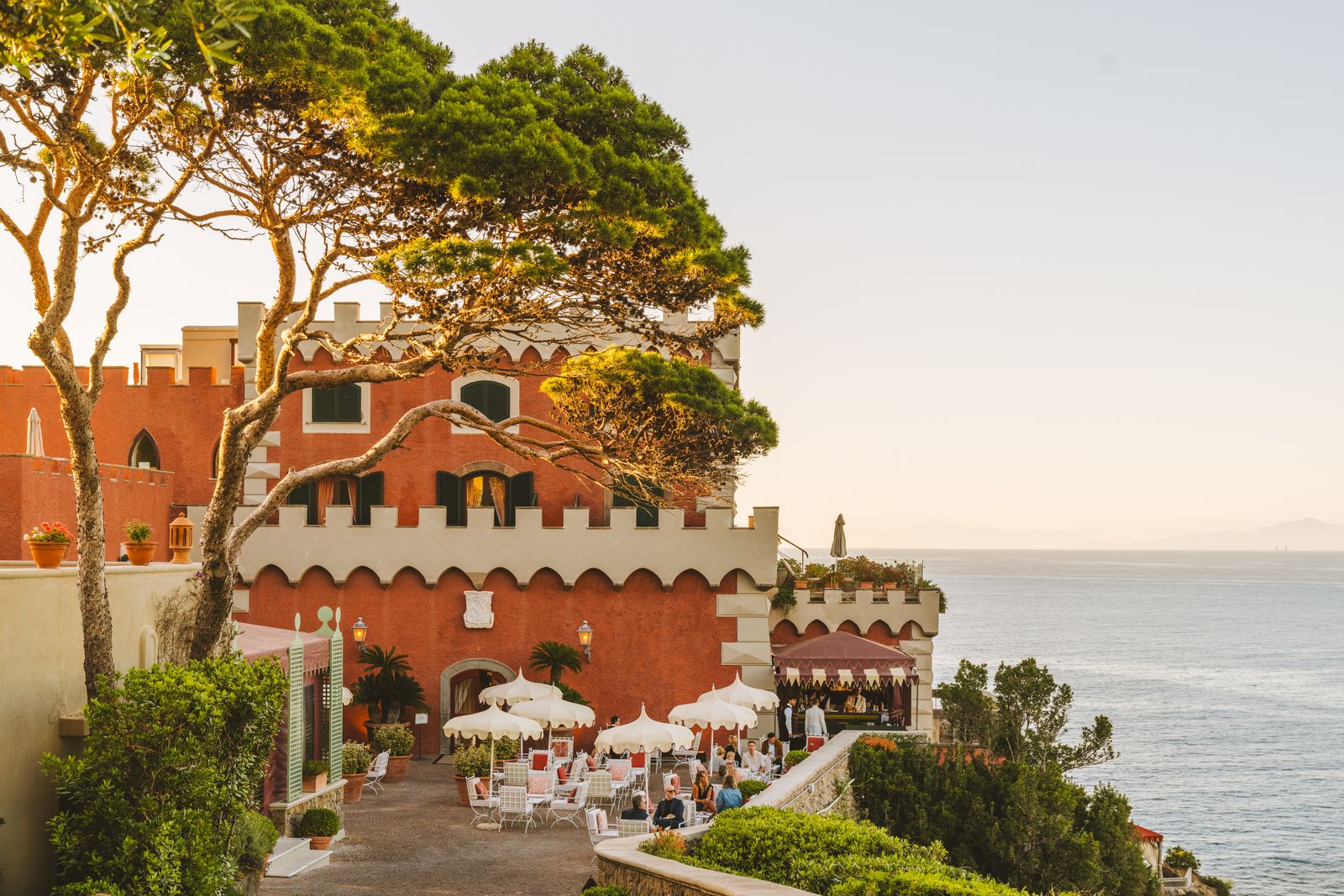 Images may contain buildings, houses, villas, hotels, plants, nature, outdoor scenery and people